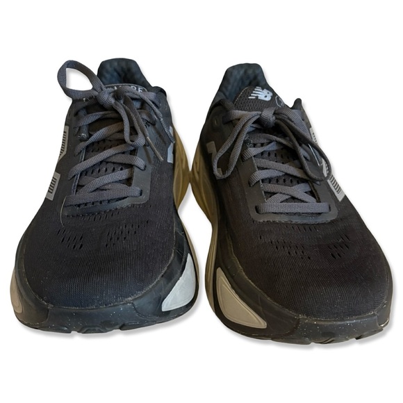 NEW BALANCE Women’s Fresh Foam X More v5 Running Shoes. Size 7.5 Wide. - Picture 4 of 11